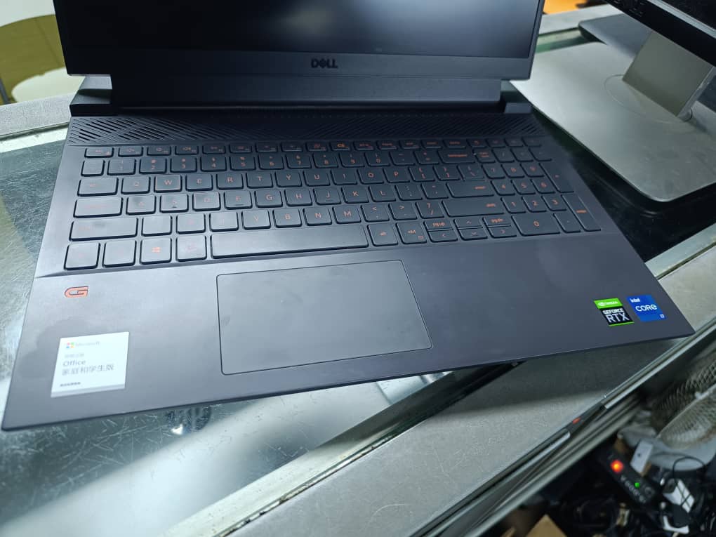 DELL G15 5511