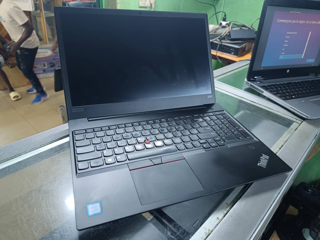 LENOVO P50